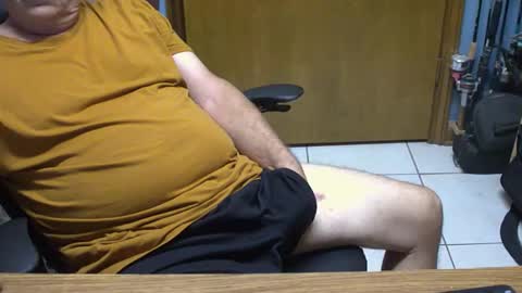 Snapshot of majormike34 chatting on 04-30-26, 03:46 majormike34 online show from 04-30-26, 03:46
