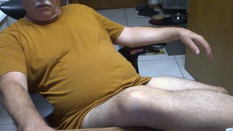 Snapshot of majormike34 chatting on 06-02-26, 04:14 majormike34 online show from 06-02-26, 04:14