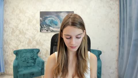 Chloe online show from 01-18-25, 03:31