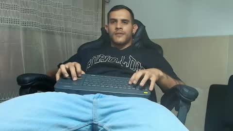 Snapshot of make_manson chatting on 09-18-25, 07:38 Make online show from 09-18-25, 07:38