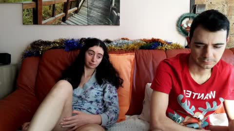 Snapshot of make_me_feel chatting on 12-29-24, 12:12 Lena Ian online show from 12-29-24, 12:12