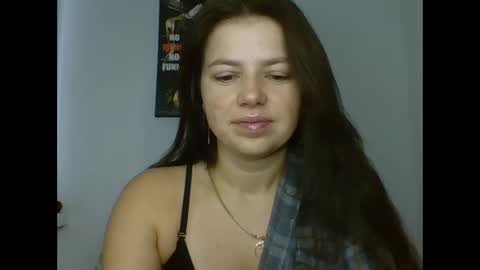 Snapshot of make_mesmile chatting on 10-21-25, 06:14 make_mesmile online show from 10-21-25, 06:14