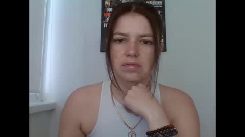 make_mesmile online show from 04-19-26, 05:40