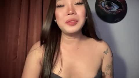 Snapshot of makemesquirt_xxx chatting on 05-15-26, 06:20 KEANA online show from 05-15-26, 06:20