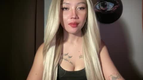 Snapshot of makemesquirt_xxx chatting on 06-08-26, 11:16 KEANA online show from 06-08-26, 11:16