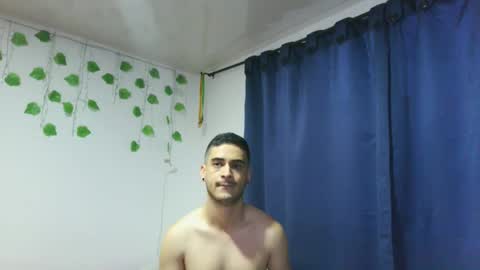 Snapshot of makenzy_darly chatting on 02-02-25, 11:11 Makenzy darly online show from 02-02-25, 11:11