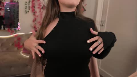 Makima online show from 10-23-25, 06:23