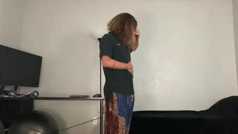 Snapshot of makingmoans chatting on 11-21-25, 03:22 Mack Makingmoans Twitter online show from 11-21-25, 03:22