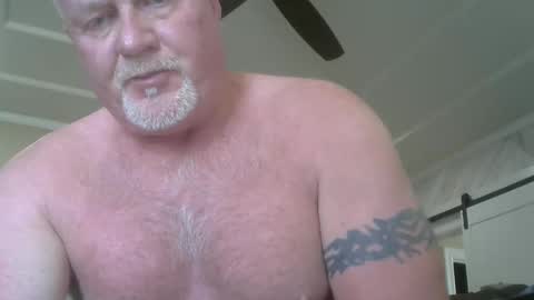 Snapshot of makinit0808 chatting on 05-22-26, 08:25 makinit0808 online show from 05-22-26, 08:25