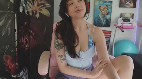 Snapshot of makiyahbelle2 chatting on 12-03-25, 06:54 MakiyahBelle online show from 12-03-25, 06:54