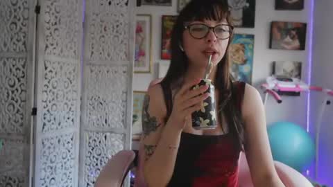 MakiyahBelle online show from 06-10-26, 04:45