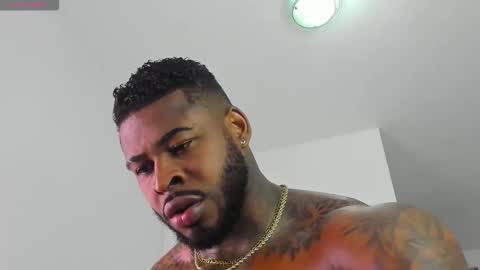 Snapshot of makonneen chatting on 03-04-26, 02:45 Makonnen online show from 03-04-26, 02:45