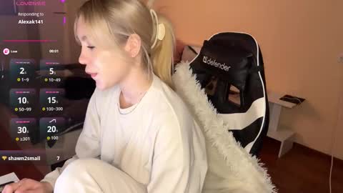 maksisisia online show from 10-27-25, 02:43