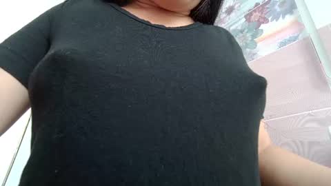 Snapshot of makulato chatting on 07-15-26, 01:27 Maya online show from 07-15-26, 01:27