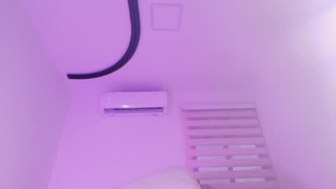 Snapshot of malaia_thompson_ chatting on 06-24-26, 11:53 malaia thompson online show from 06-24-26, 11:53
