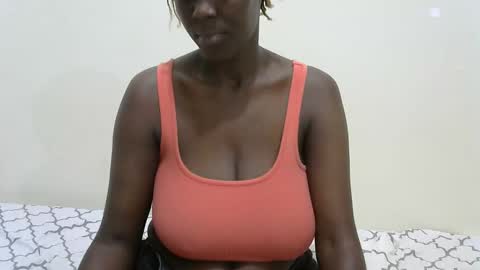 malaika_musa online show from 11-11-25, 05:35