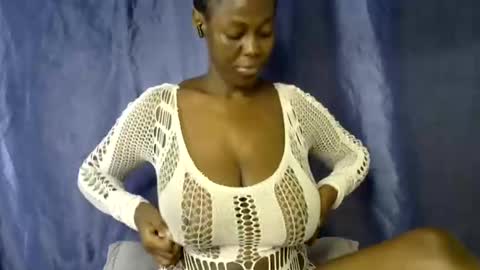 malaika_musa online show from 05-25-26, 05:46