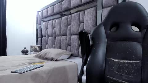 Malcom Stone online show from 10-09-25, 01:14