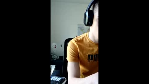 Snapshot of male20y chatting on 04-30-26, 11:38 male20y online show from 04-30-26, 11:38