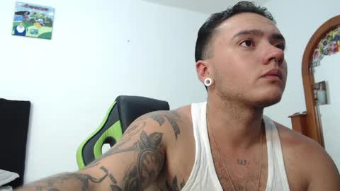 Snapshot of male_pussy chatting on 05-28-26, 12:19 ADAM online show from 05-28-26, 12:19