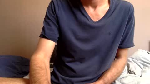 Snapshot of malefrench1 chatting on 10-18-25, 12:06 malefrench1 online show from 10-18-25, 12:06