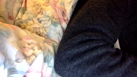 malefrench1 online show from 12-22-25, 07:16