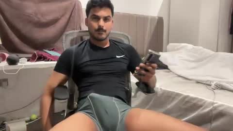 Snapshot of malegreek chatting on 06-19-26, 01:10 malegreek online show from 06-19-26, 01:10