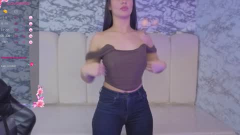 Snapshot of maleja_v_ chatting on 11-27-25, 02:52 Hi Stream 800am to 200pm online show from 11-27-25, 02:52