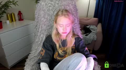 Malena online show from 02-22-25, 10:18