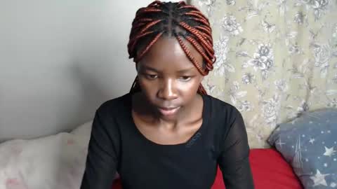 Snapshot of malia_latifa chatting on 01-19-26, 12:14 lati online show from 01-19-26, 12:14