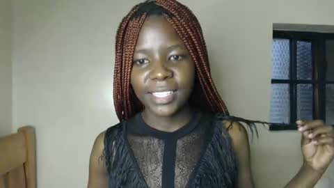 Snapshot of malia_latifa chatting on 02-02-26, 12:04 lati online show from 02-02-26, 12:04