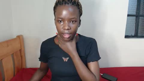 Snapshot of malia_latifa chatting on 02-16-26, 12:29 lati online show from 02-16-26, 12:29