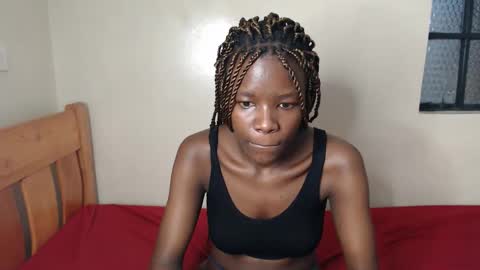 Snapshot of malia_latifa chatting on 02-19-26, 12:23 lati online show from 02-19-26, 12:23