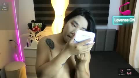 Snapshot of malia_nicole chatting on 02-21-26, 12:06 malia online show from 02-21-26, 12:06