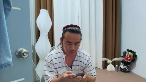 Snapshot of malia_nicole chatting on 03-13-26, 07:04 malia online show from 03-13-26, 07:04