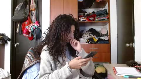 Snapshot of malitamuymal22 chatting on 10-10-25, 02:05 Malita online show from 10-10-25, 02:05