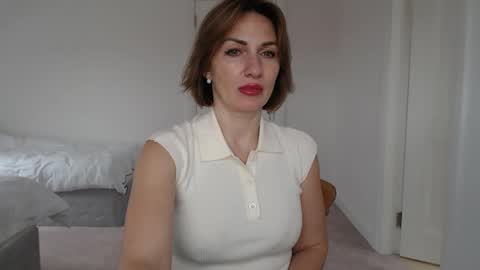 mallinia online show from 02-11-25, 03:40