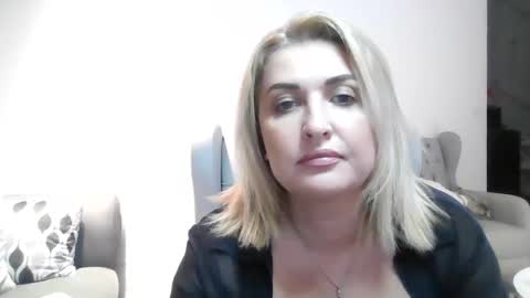 malorine online show from 11-16-25, 07:08