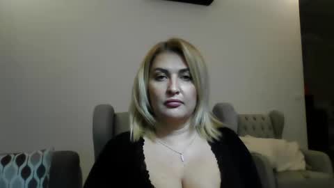 malorine online show from 11-21-25, 07:23