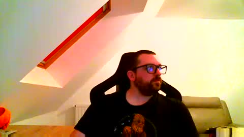 breton online show from 12-21-24, 07:27