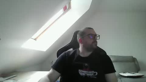 breton online show from 01-25-25, 12:37