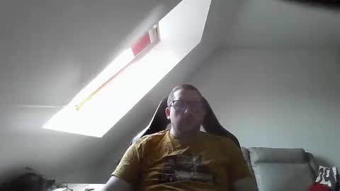 Snapshot of malou2927 chatting on 03-21-26, 08:30 breton online show from 03-21-26, 08:30