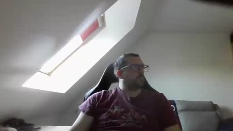 Snapshot of malou2927 chatting on 04-06-26, 07:20 breton online show from 04-06-26, 07:20