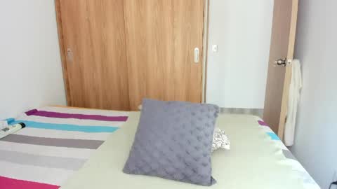 Snapshot of malucam_06 chatting on 04-28-26, 07:41 instagram nueela online show from 04-28-26, 07:41