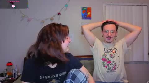 Snapshot of mamiclouds chatting on 11-15-25, 01:36 MamiCloudz online show from 11-15-25, 01:36