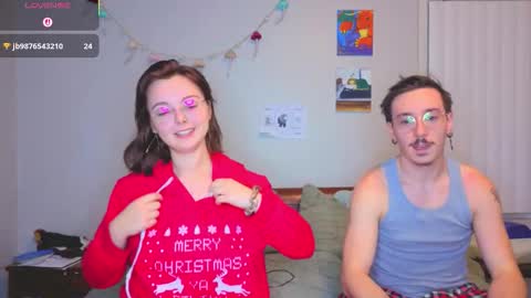 Snapshot of mamiclouds chatting on 11-29-25, 02:36 MamiCloudz online show from 11-29-25, 02:36