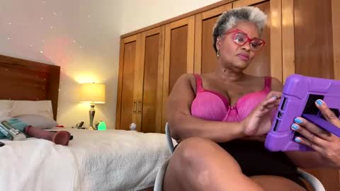 mamigilf66 online show from 02-20-25, 06:46