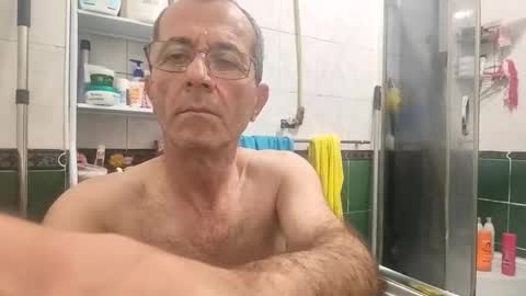 Snapshot of mamuka157 chatting on 06-08-26, 03:40 mamuka157 online show from 06-08-26, 03:40