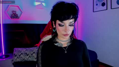Snapshot of mamushka_ chatting on 05-07-26, 08:14 online show from 05-07-26, 08:14
