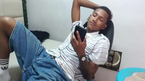 Snapshot of man_san11 chatting on 01-05-25, 03:45 man_san11 online show from 01-05-25, 03:45